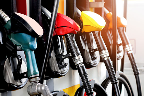 5 Reasons You Should Keep Your Fuel Tank Half Full at All Times
